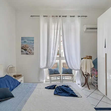 Angie Apartment *